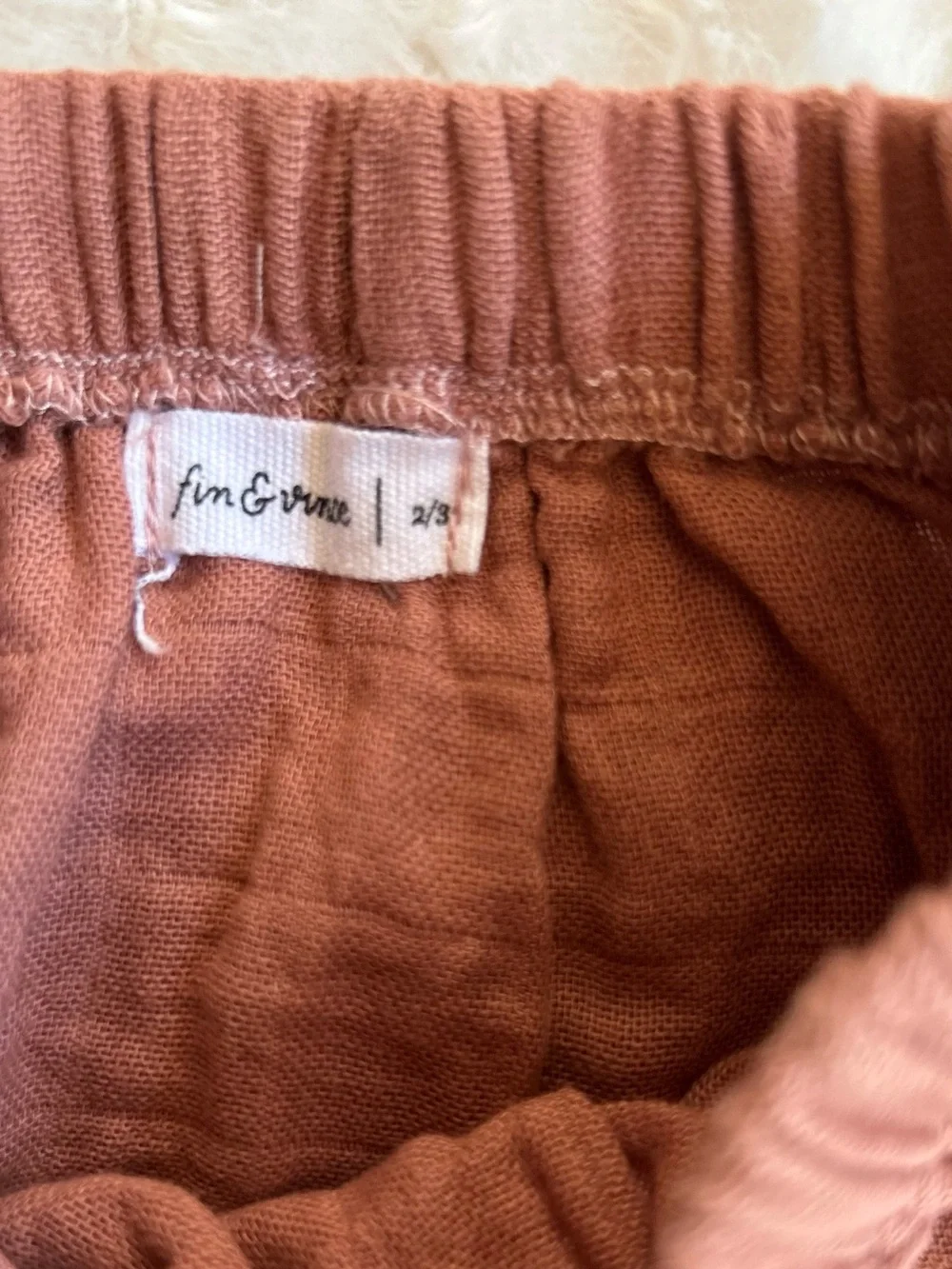 Fin & Vince mauve color